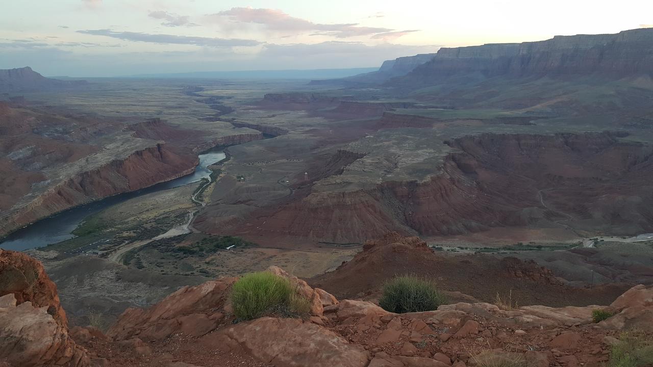 Lake Powell Canyon Inn เพจ ภายนอก รูปภาพ