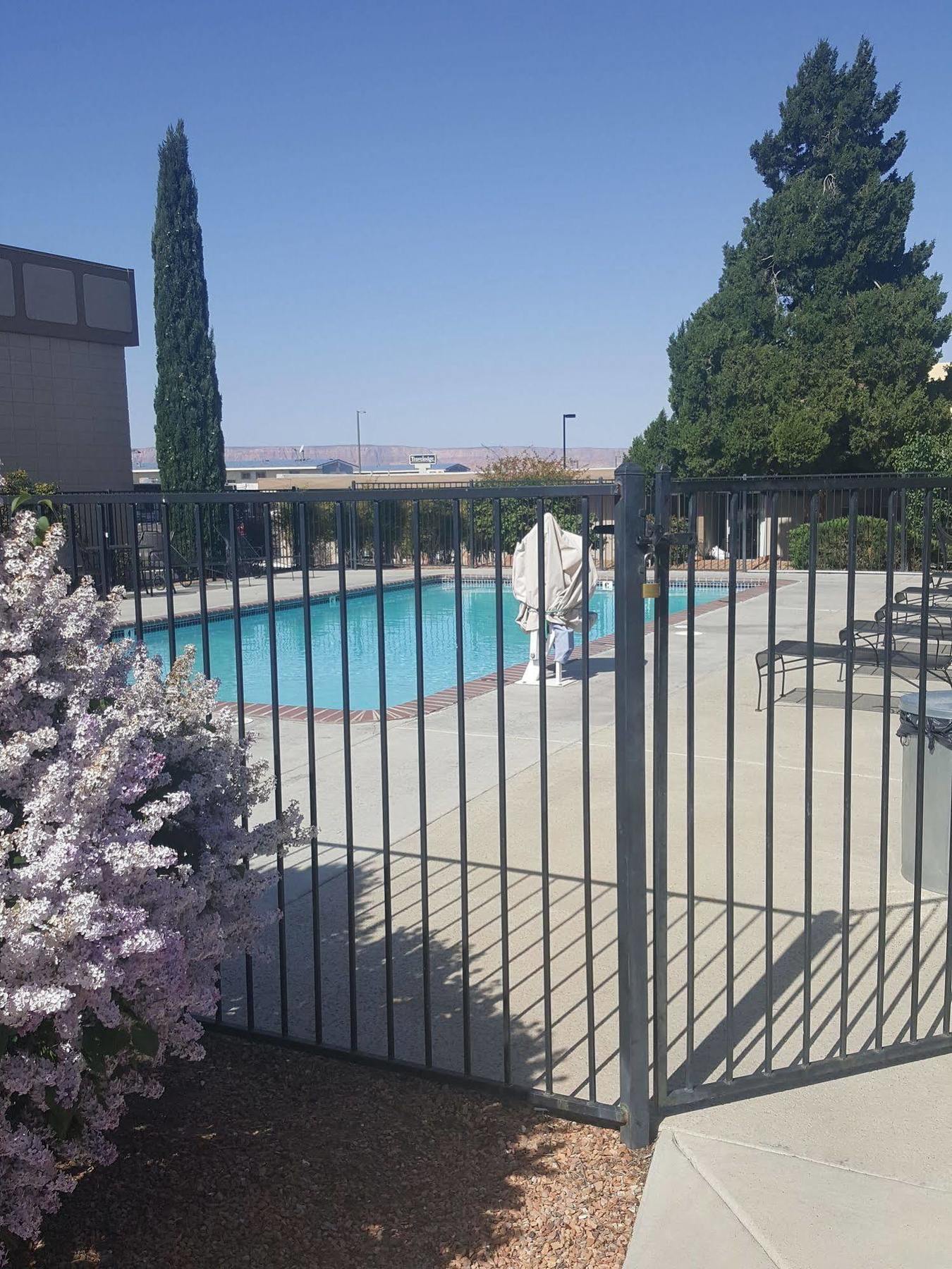 Lake Powell Canyon Inn เพจ ภายนอก รูปภาพ